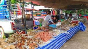 Рынок выходного дня на острове Ланта